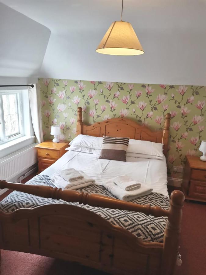 The Black Pig Public House Bed and Breakfast Staple Εξωτερικό φωτογραφία